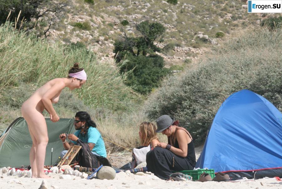 And again, hippies. Now on the beach. Part 2. Photo 1