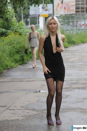 Nastya from Samara walks around the city and shows herself. Part 4. Thumb 2