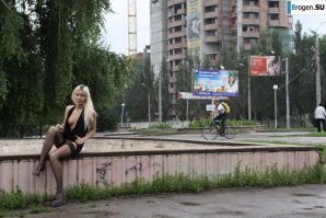Nastya from Samara walks around the city and shows herself. Part 7. Thumb 4
