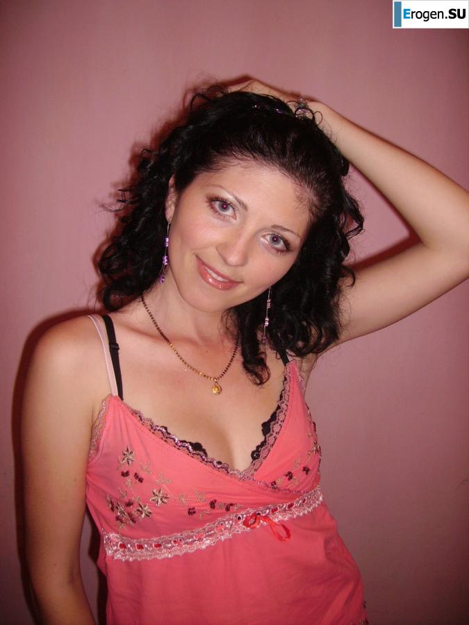 Ukrainian brunette with pimple booty. Part 2. Photo 2