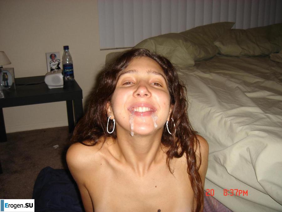 Smiling brunette with everlasting nipples. Part 6. Photo 1