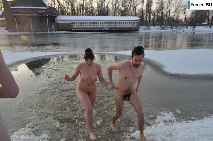 Ukrainian nudists in winter. Part 2. Photo 1