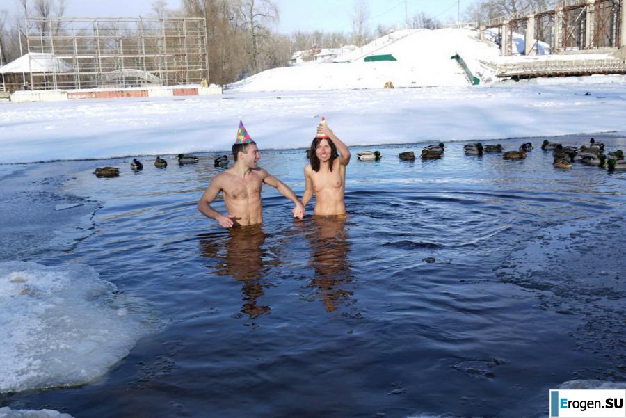 Ukrainian nudists in winter. Part 6. Slide 1