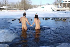 Ukrainian nudists in winter. Part 7. Thumb 2