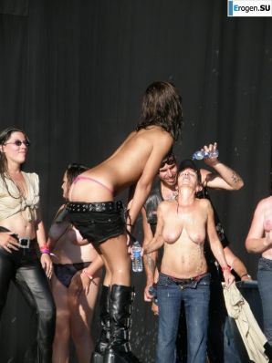 Tits and some pussies at rock concerts. Part 2. Thumb 1