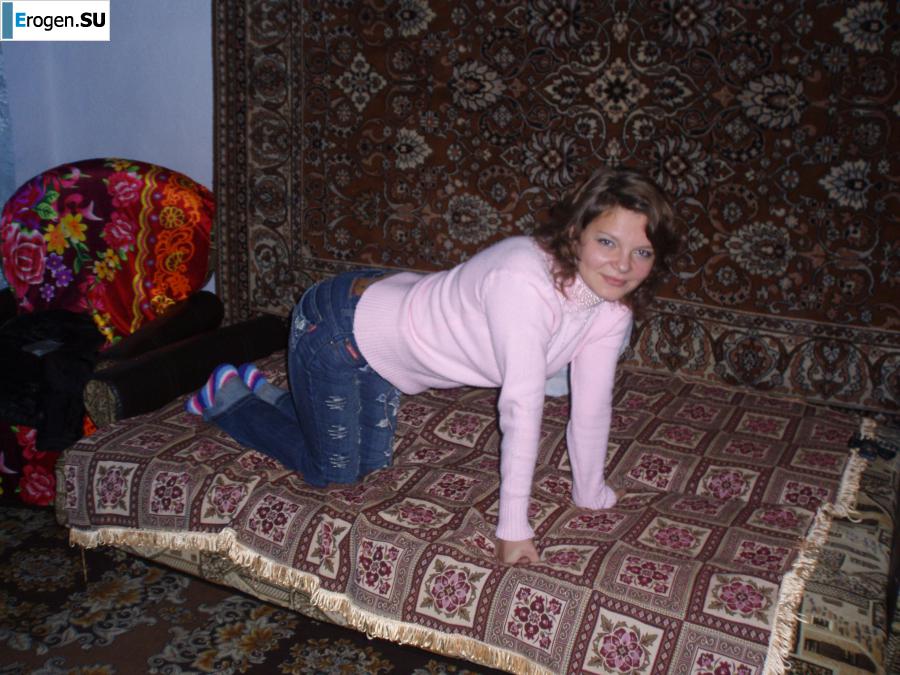 Oksana and the carpet. Slide 1