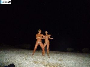 naked girls on the beach. Part 3. Thumb 3