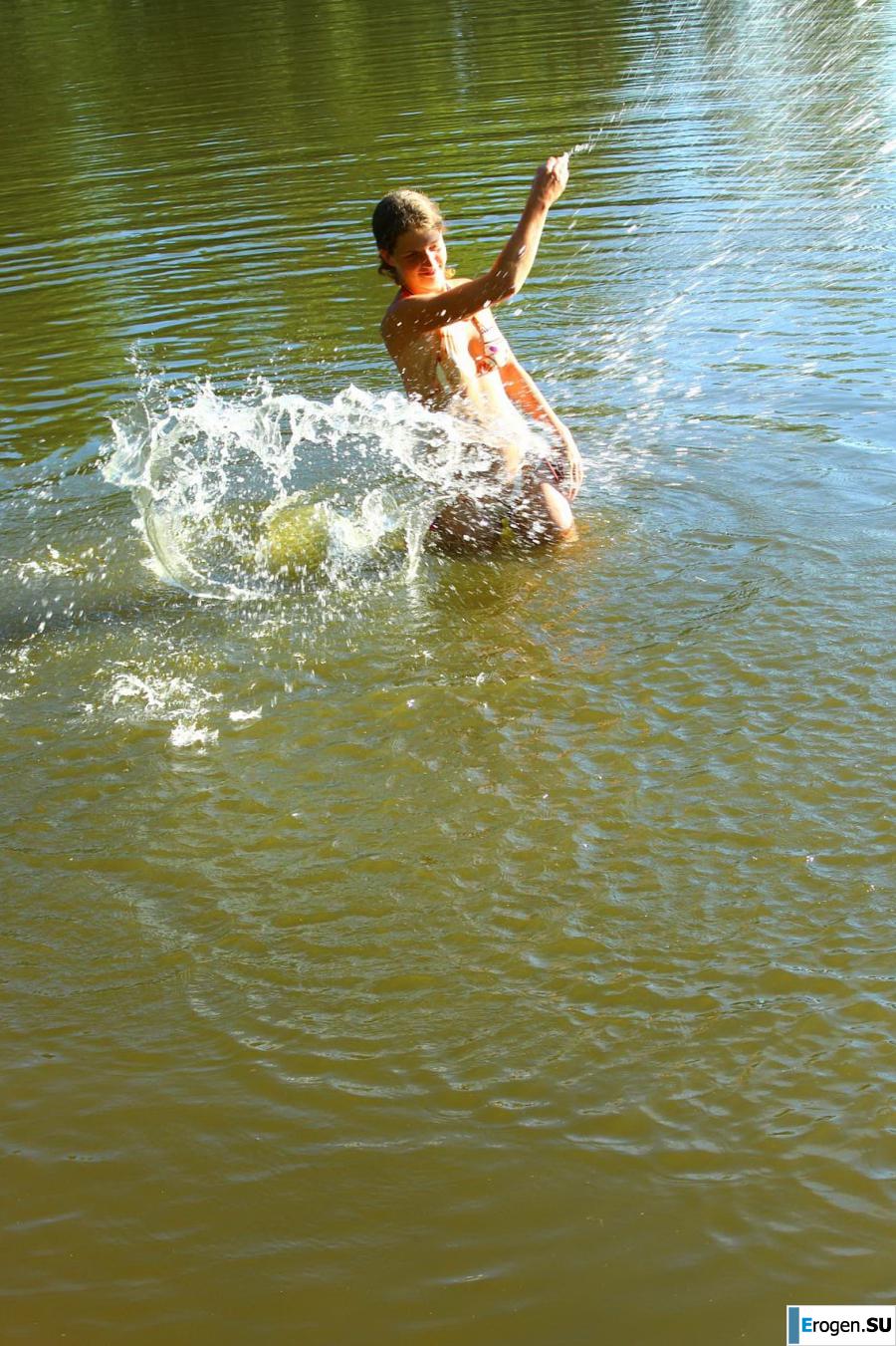 голые девушки на озере. Часть 8. Фото 2