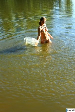 naked girls on the lake. Part 8. Thumb 4