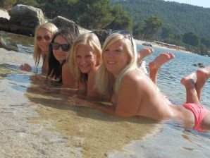 young and naked girlfriends on the Cote d'Azur. Thumb 4