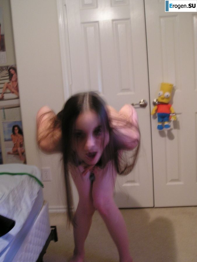 striptease of a young vulgar girl. Part 2. Photo 2