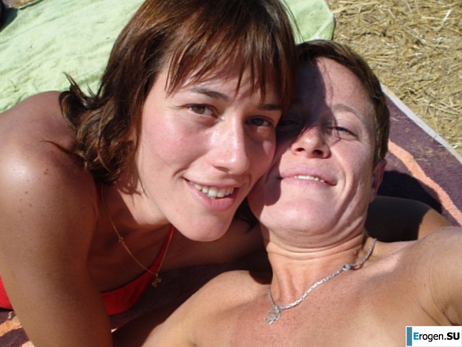 Lesbian on vacation with a friend. Part 5. Photo 2