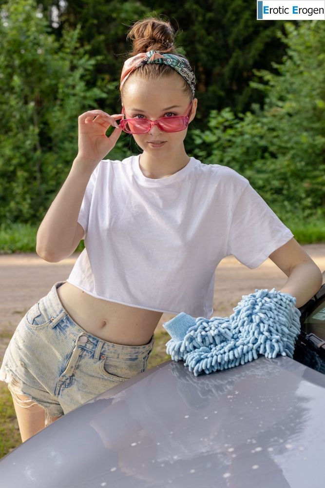 Shea in Car Wash Cutie. Picture 1